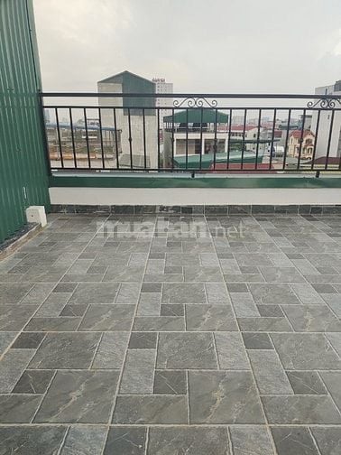 Nhà mới 6 tầng,có thang máy, dt 42m2,ngõ cách mặt đường Kim Giang 20m