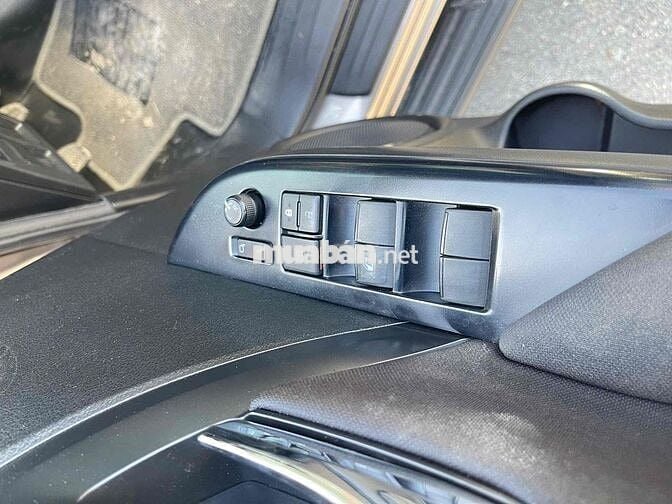 Toyota Fortuner 2021 2.4G 4x2 MT - 86000 km