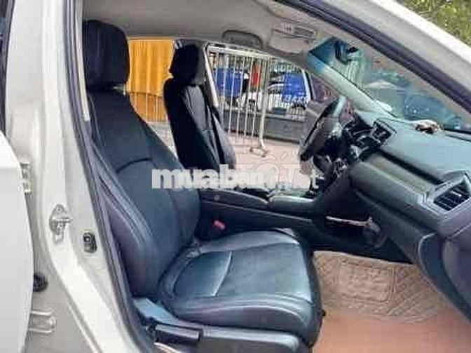 Honda Civic 2018 1.8 E - 70000 km