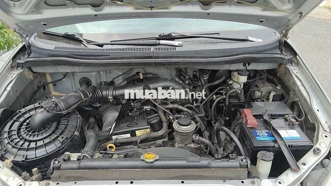 Toyota Innova 2015 2.0E - 156000 km