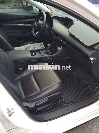 Mazda 3 2023 1.5L Premium - 21000 km