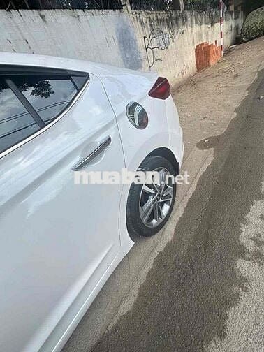 Hyundai Elantra 2017 2.0 AT - 74000 km