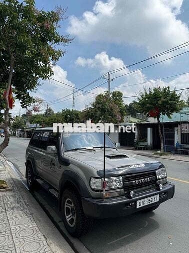 Toyota Land Cruiser 1997 4.5 MT - 278878 km