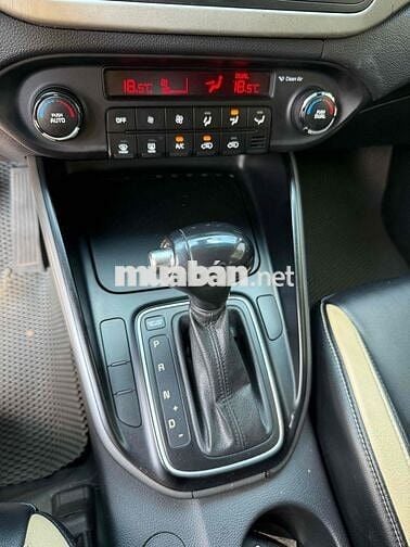 Kia Rondo 2016 1.7 Số tự động máy dầu - 91000 km