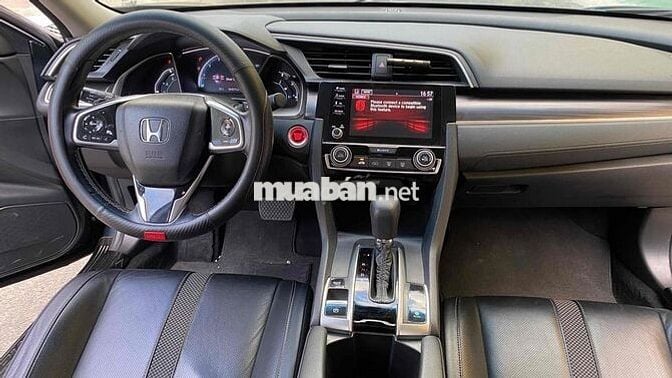 Honda Civic mẫu xe Sedan Kiểu dáng Thể Thao Đẹp