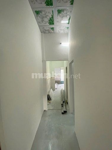 Cần bán gấp căn nhà ngay sau chợ Đầu Mối Hóc Môn 70m2 SHR giá 770tr