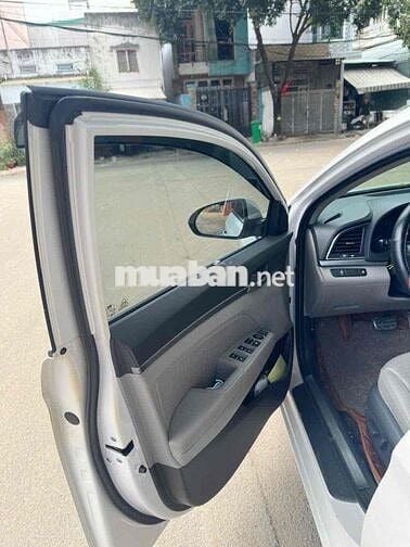 Hyundai Elantra 2017 2.0 AT - 74000 km