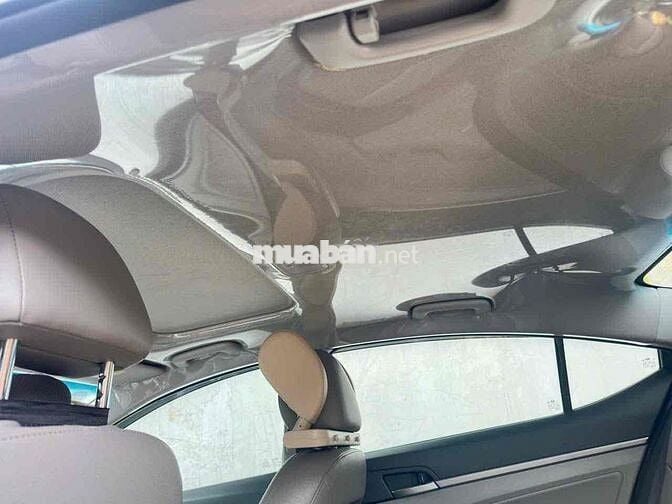 Hyundai Elantra 2017 2.0 AT - 74000 km