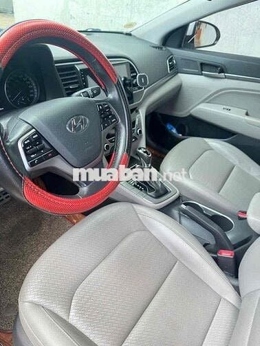 Hyundai Elantra 2017 2.0 AT - 74000 km