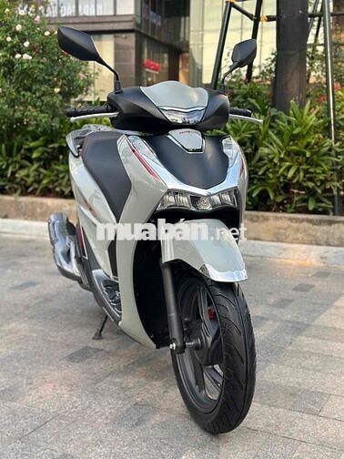 Siêu phẩm SH 160 ABS 4/2025 xám xi măng -400km