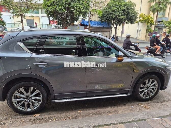 Mazda CX 5 2021 Luxury 2.0 AT - 14000 km