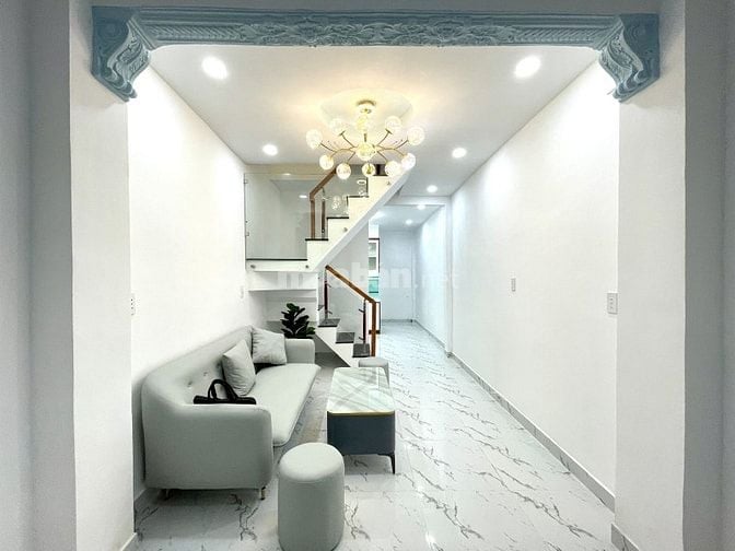 “BÁN NHÀ QUẬN 8 - Phường 2, Khu Sầm Uất Nhất - Giá Chỉ 3.89 Tỷ”