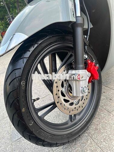 Siêu phẩm SH 160 ABS 4/2025 xám xi măng -400km
