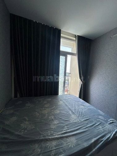 Chung cư Sky Center, Phổ Quang, TB: 2pn, 2wc 79m2, giá 17tr/th