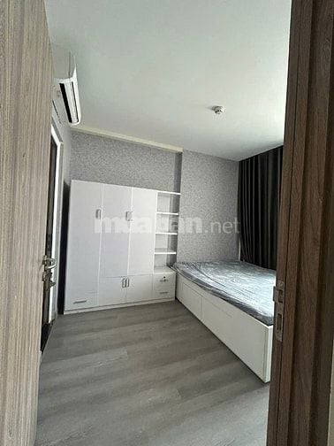 Chung cư Sky Center, Phổ Quang, TB: 2pn, 2wc 79m2, giá 17tr/th