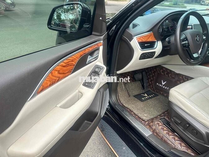 VinFast President 2021 - 69000 km cực mới