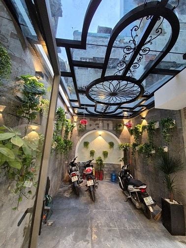 BÁN NHÀ 5 TẦNG ĐƯỜNG LÊ THÁNH TÔN,PHƯỜNG BẾN THÀNH,QUẬN 1