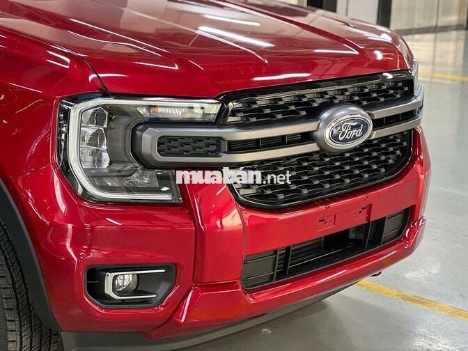 Ford Ranger 25 XLS-màu đỏ new nhiều ưu đãi-xe sẵn