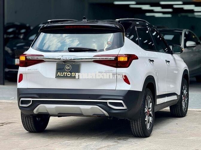 Kia Seltos 2023 Luxury lướt 3.450km tiết kiệm 150🥔