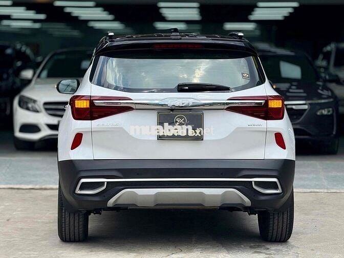 Kia Seltos 2023 Luxury lướt 3.450km tiết kiệm 150🥔