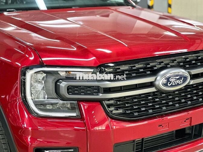 Ford Ranger 25 XLS-màu đỏ new nhiều ưu đãi-xe sẵn