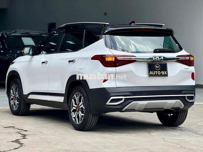 Kia Seltos 2023 Luxury lướt 3.450km tiết kiệm 150🥔