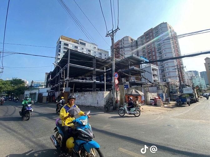 Cho thuê nhà góc 2MT 328 Ung Văn Khiêm – Tân Cảng, P.25, Q.Bình Thạnh