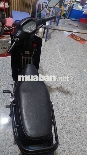 Cần tiền về quê bán gắp wave a lóc đen 2002