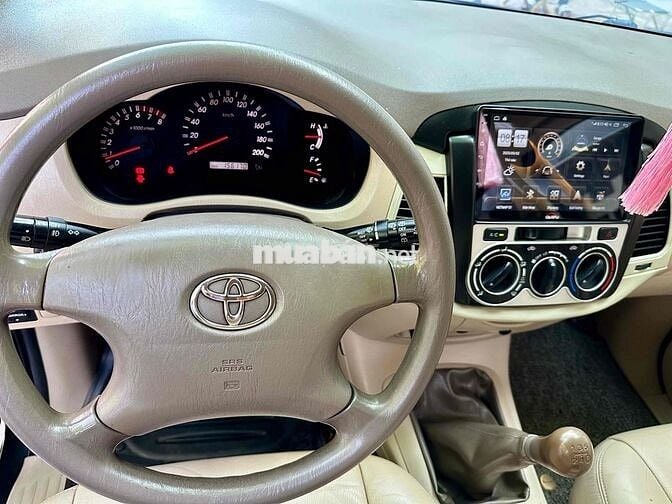 Toyota Innova 2007 G - 150000 km