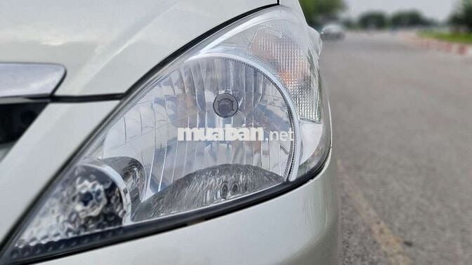 Toyota Innova 2008 G - 180000 km