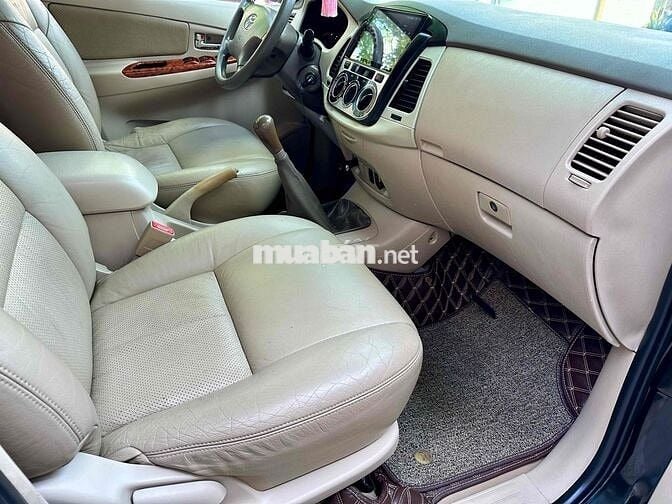Toyota Innova 2007 G - 150000 km