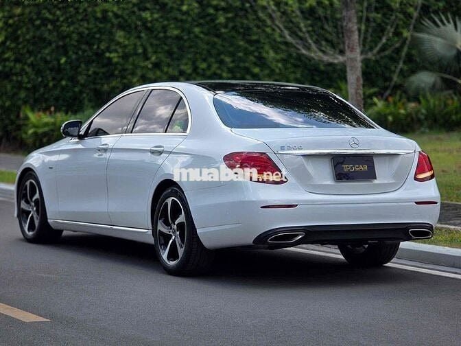 Mercedes-Benz E200 sport đen/nâu sx2019