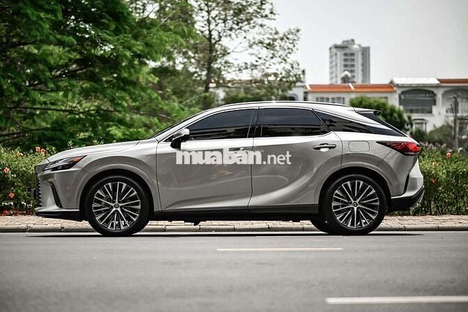 Lexus RX 2023 350 Premium - 17000 km