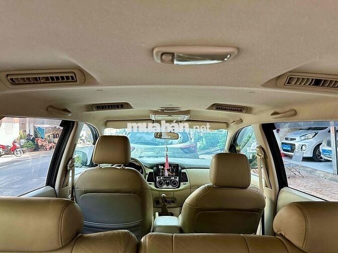 Toyota Innova 2007 G - 150000 km