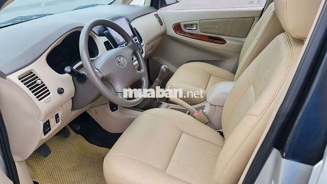 Toyota Innova 2008 G - 180000 km