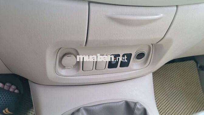 Toyota Innova 2008 G - 180000 km