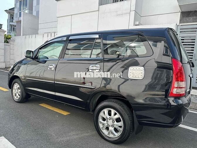Toyota Innova 2007 G - 150000 km