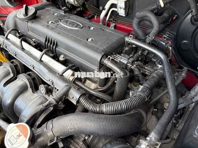 Kia Rio 2014 1.4 AT Sedan - 100000 km