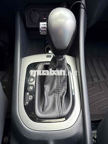 Kia Rio 2014 1.4 AT Sedan - 100000 km