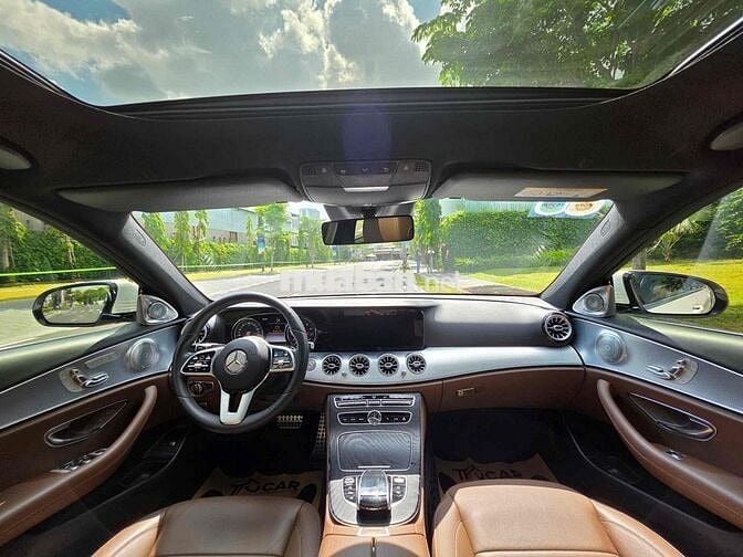 Mercedes-Benz E200 sport đen/nâu sx2019