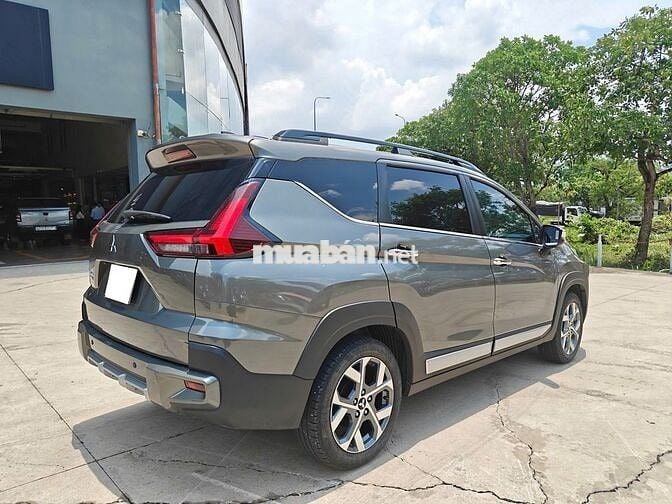 Mitsubishi Xpander Cross 2024  - 5000 km