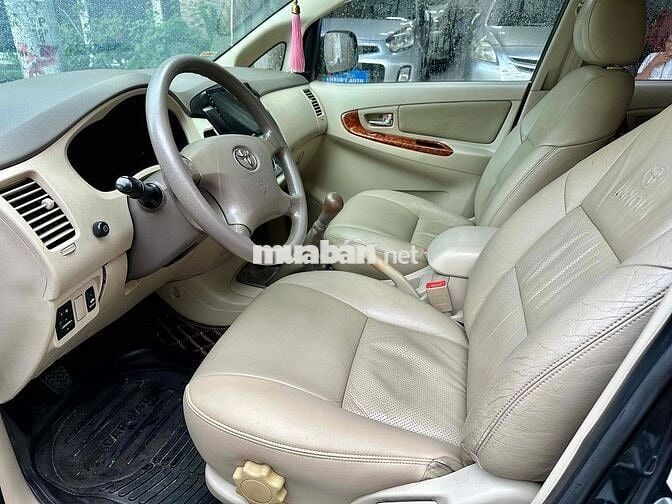 Toyota Innova 2007 G - 150000 km