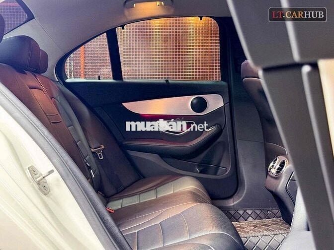 Mercedes C200 model 2017 chủ đi giữ gìn kỹ