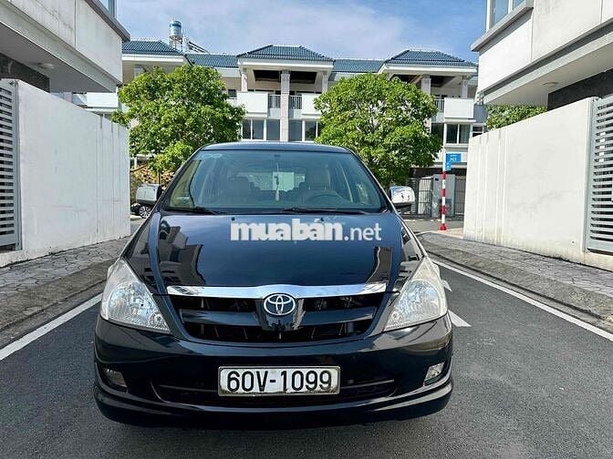 Toyota Innova 2007 G - 150000 km