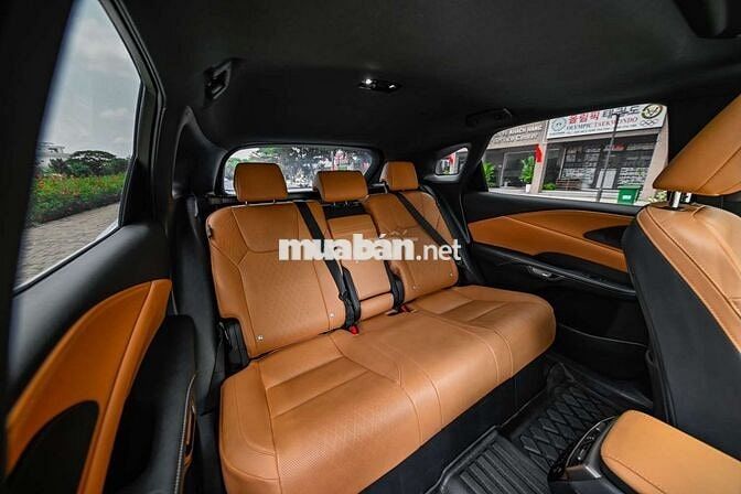 Lexus RX 2023 350 Premium - 17000 km