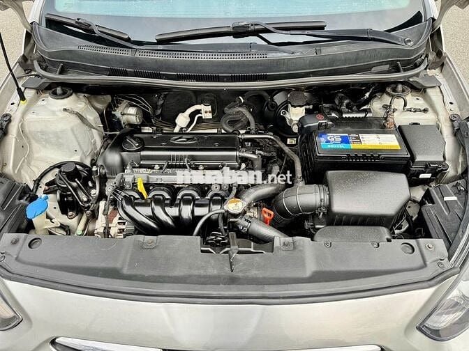 Hyundai Accent 2012 1.4 AT