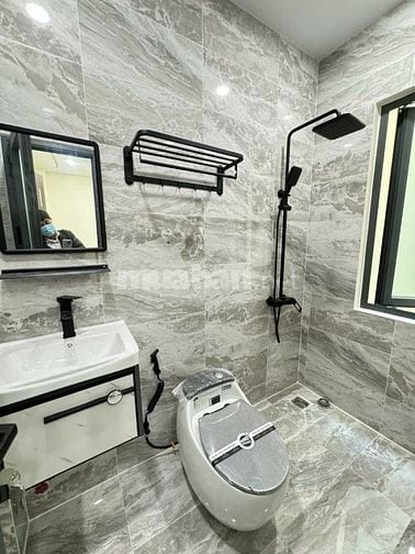 BÁN NHÀ CHÍNH CHỦ – VỊ TRÍ ĐẸP, GIÁ TỐT, SỔ HỒNG RIÊNG 
