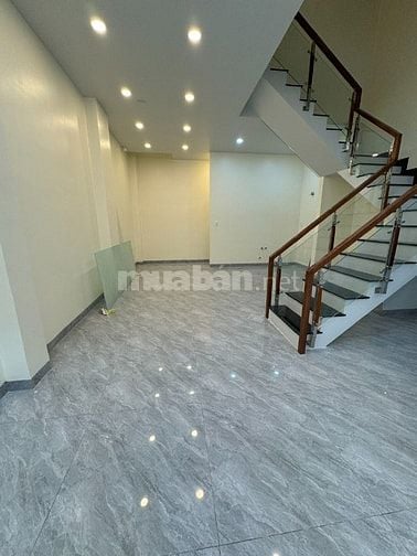 BÁN NHÀ CHÍNH CHỦ – VỊ TRÍ ĐẸP, GIÁ TỐT, SỔ HỒNG RIÊNG 