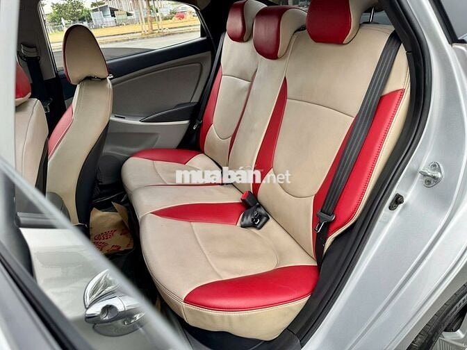 Hyundai Accent 2012 1.4 AT