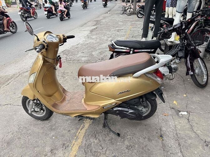 Elizabet phun xăng điện tử